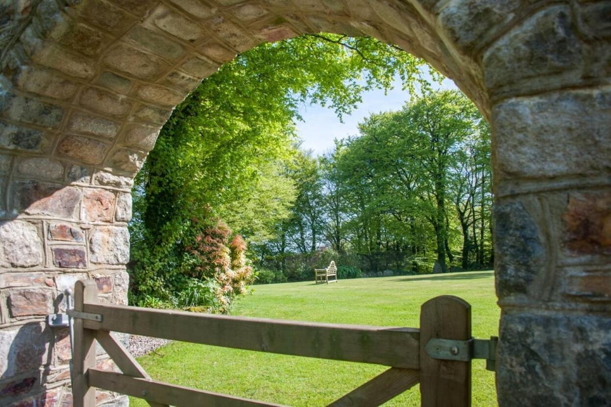 오크햄프턴 Knole Farm B&B 외부 사진