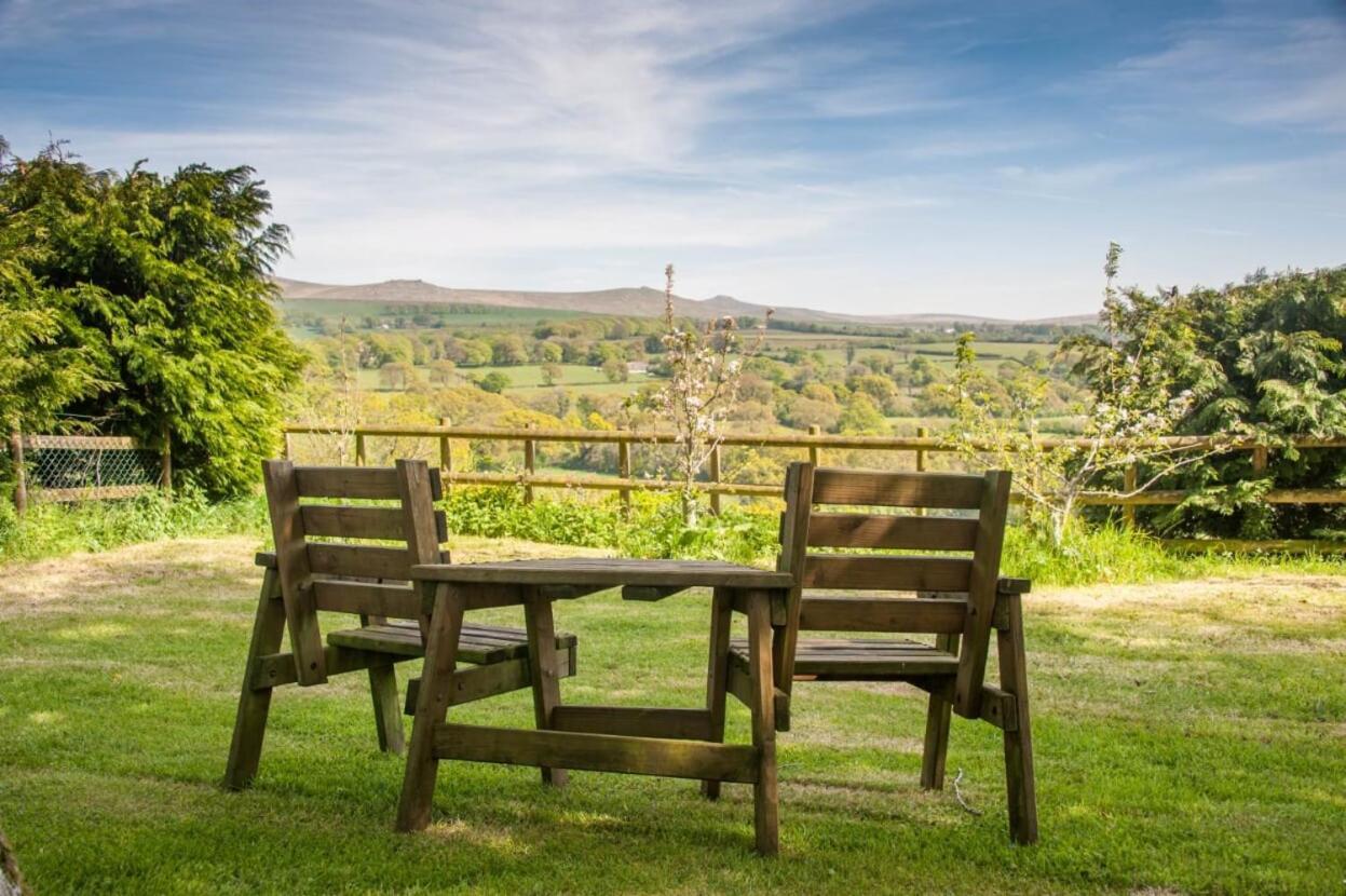 오크햄프턴 Knole Farm B&B 외부 사진