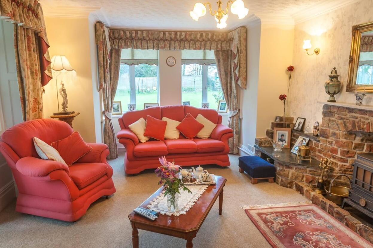 오크햄프턴 Knole Farm B&B 외부 사진