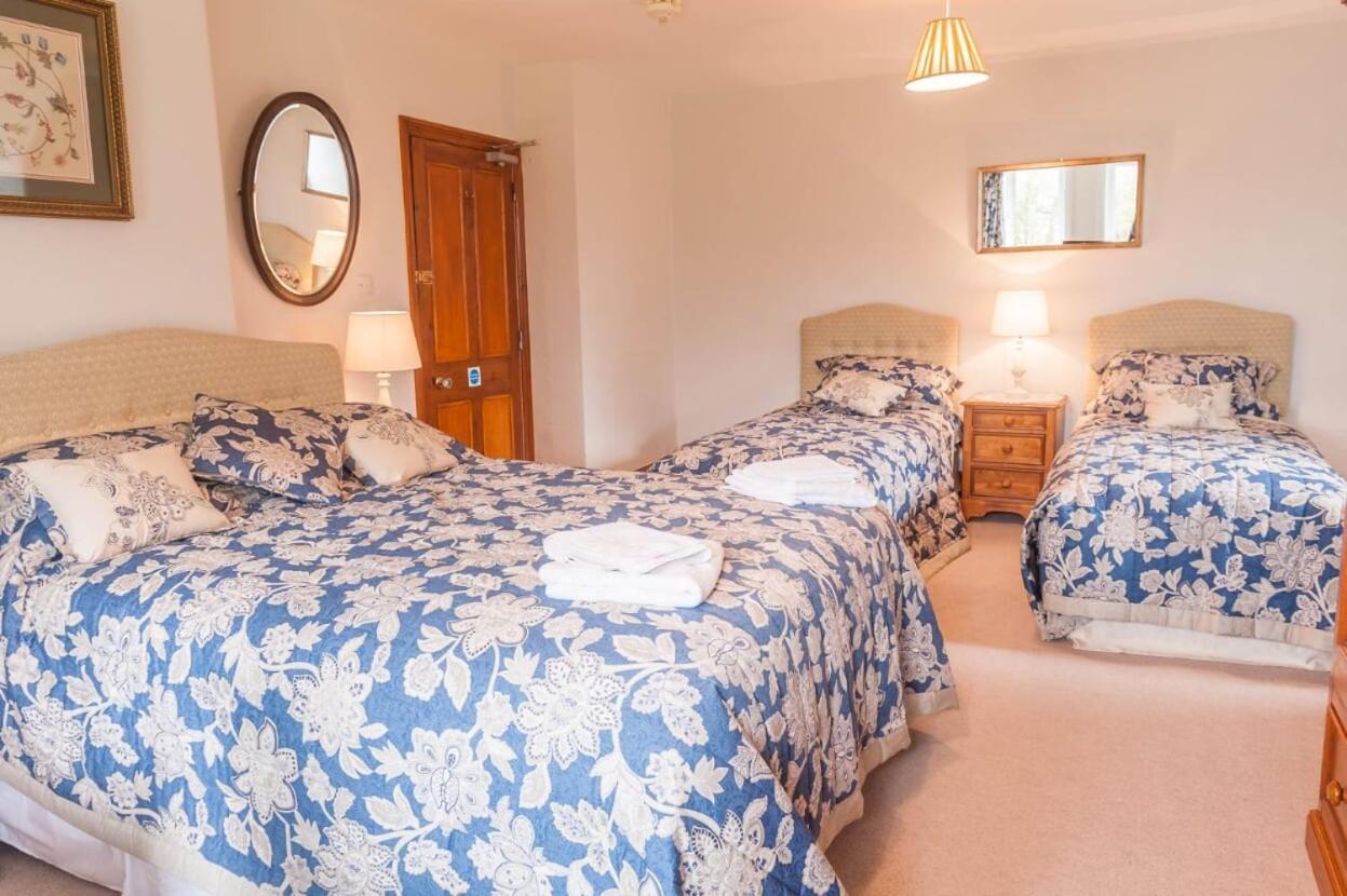 오크햄프턴 Knole Farm B&B 외부 사진