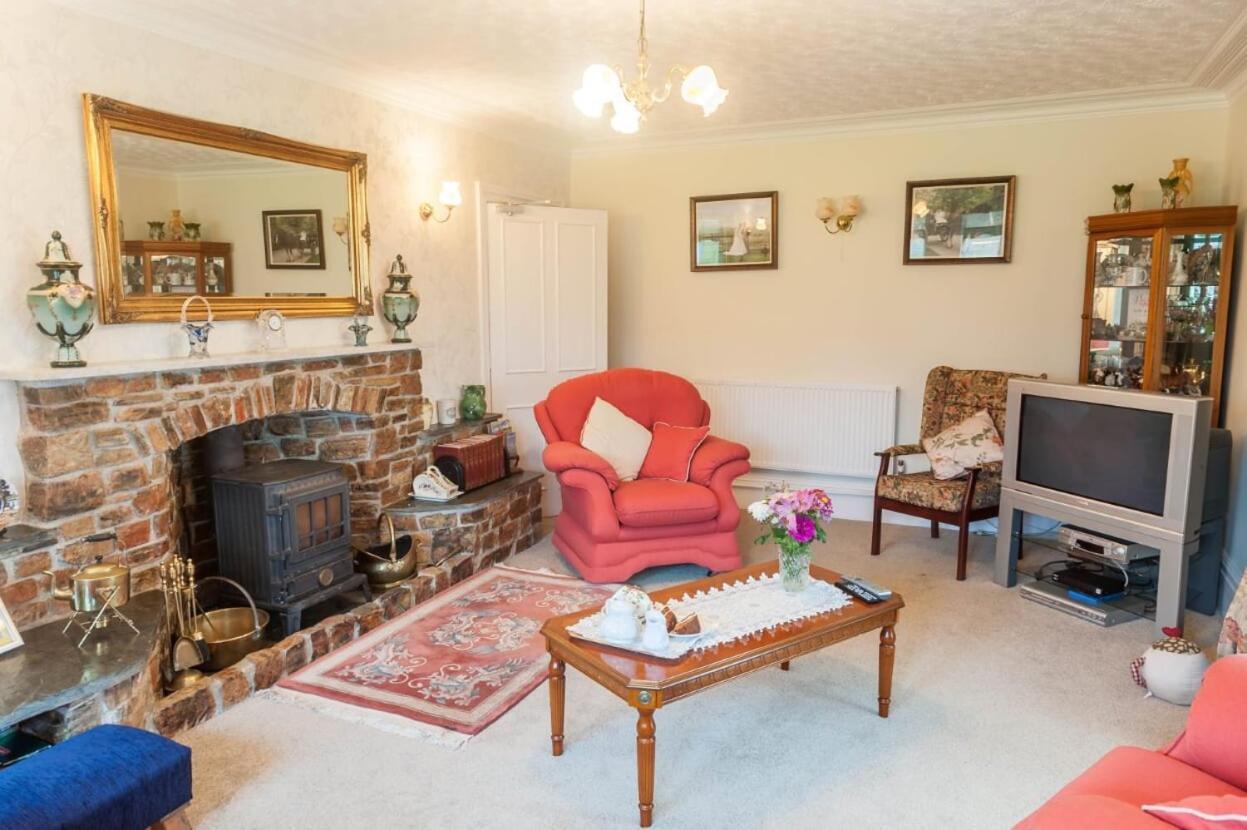 오크햄프턴 Knole Farm B&B 외부 사진